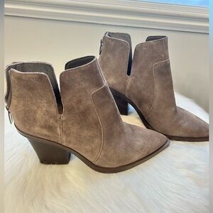 Suede Vince Camuto Ankle Boots- size 8M